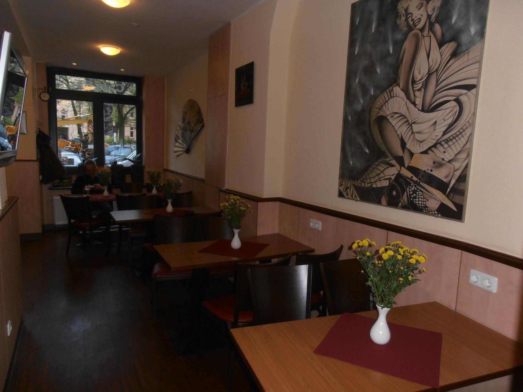 Altan Hotel Hamburgo Exterior foto